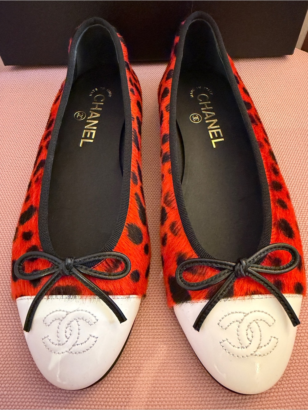 Chanel MÉTIERS D’ART 26 Red Orange Black White Pony Hair Animal Print Flats 37.5 - Picture 10 of 16